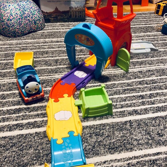 Fisher Price Smart Tracks Tour de secours Chicalor | Mon premier Thomas - Picture 1 of 4